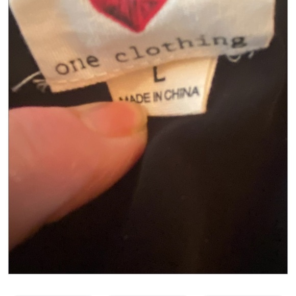 One Clothes Black Sleeveless Romper Size Large - Picture 6 of 9